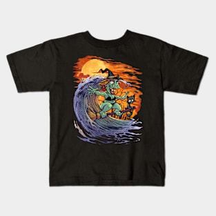 Witch at the Beach Kids T-Shirt